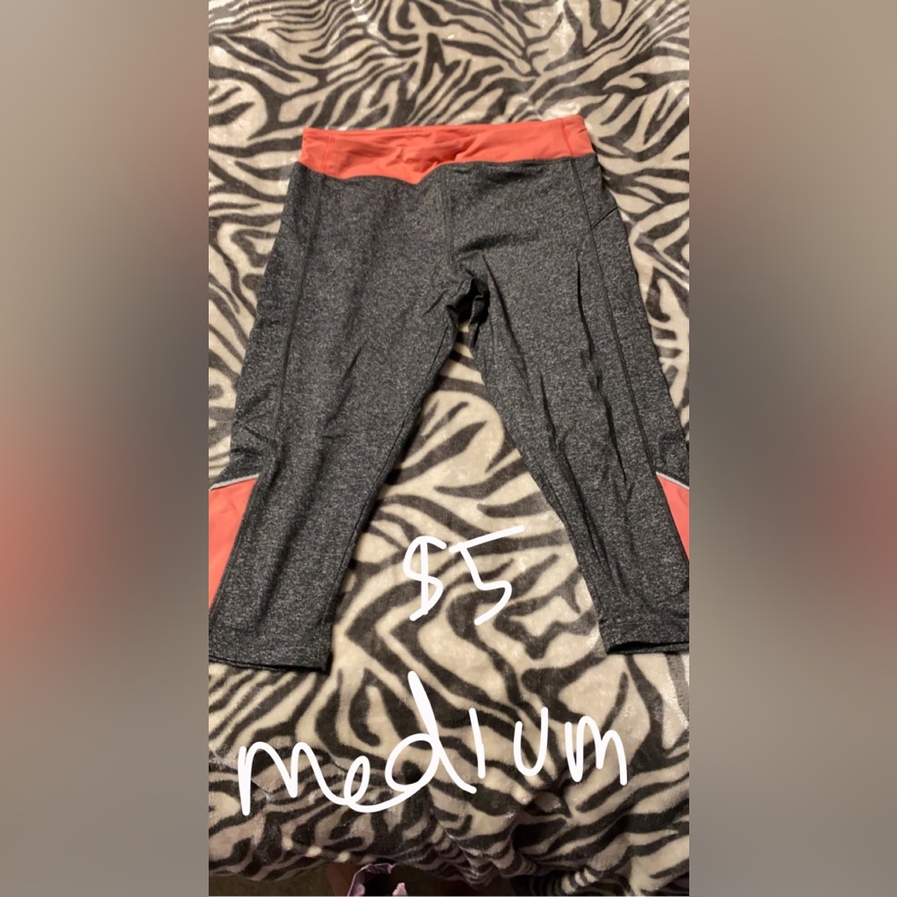 Forever 21 knee length leggings